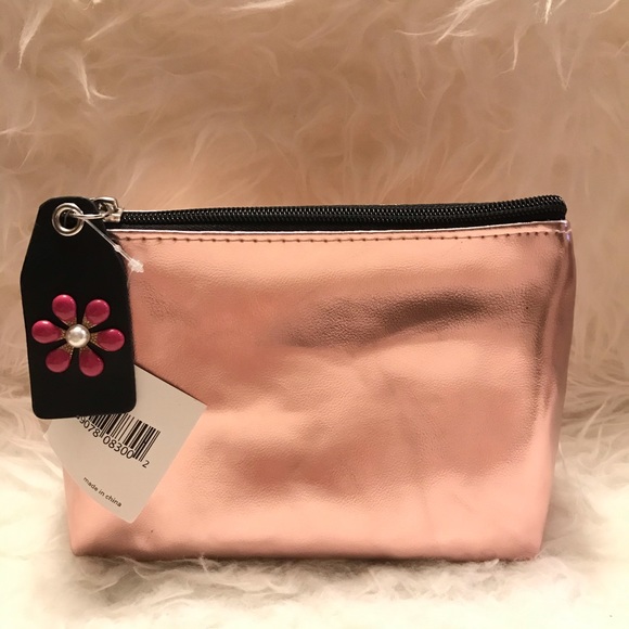 Nordstrom Handbags - Nordstrom rose gold leather makeup bag